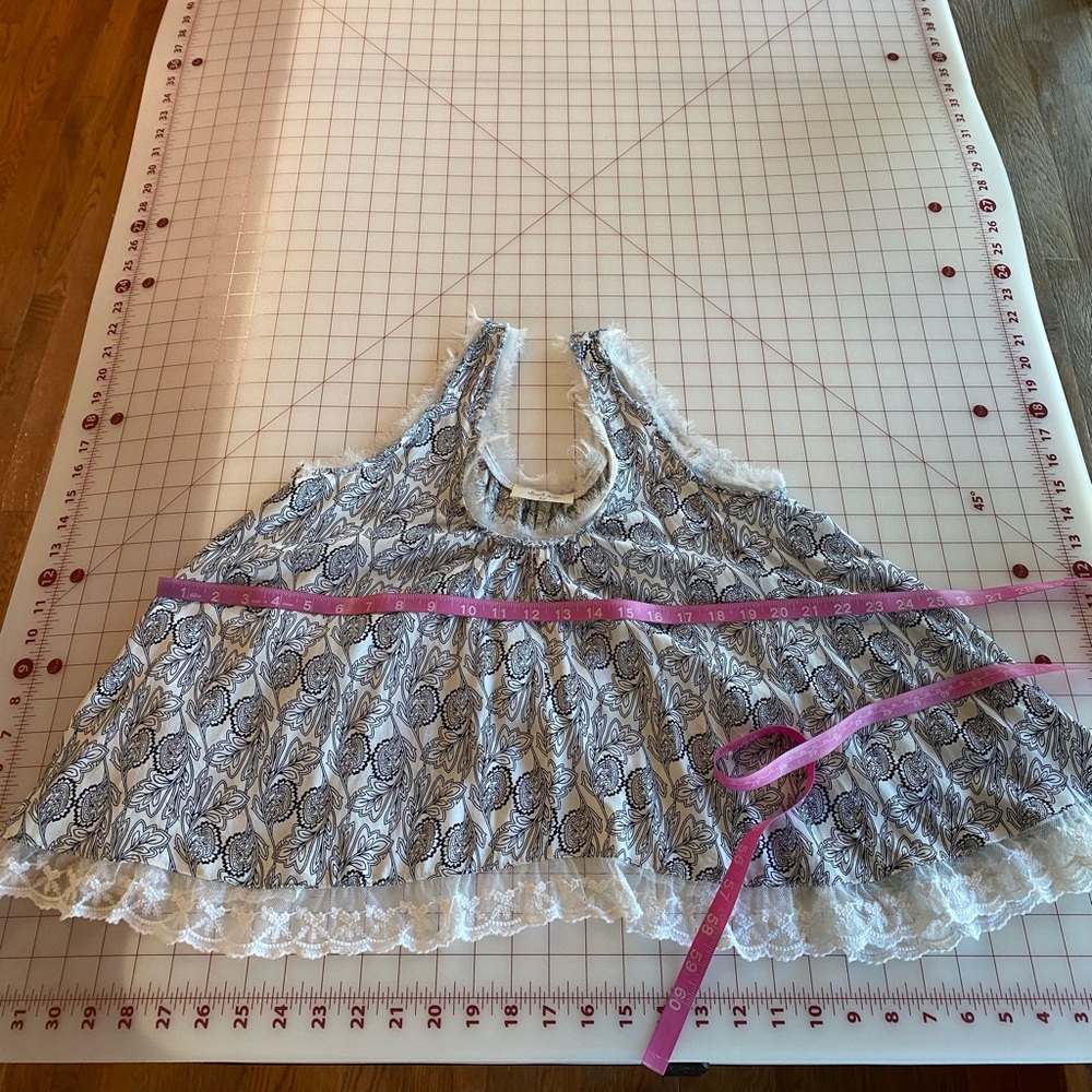 Altar’d State size xs light blue & white feather lace lined boho tank top - Picture 12 of 16